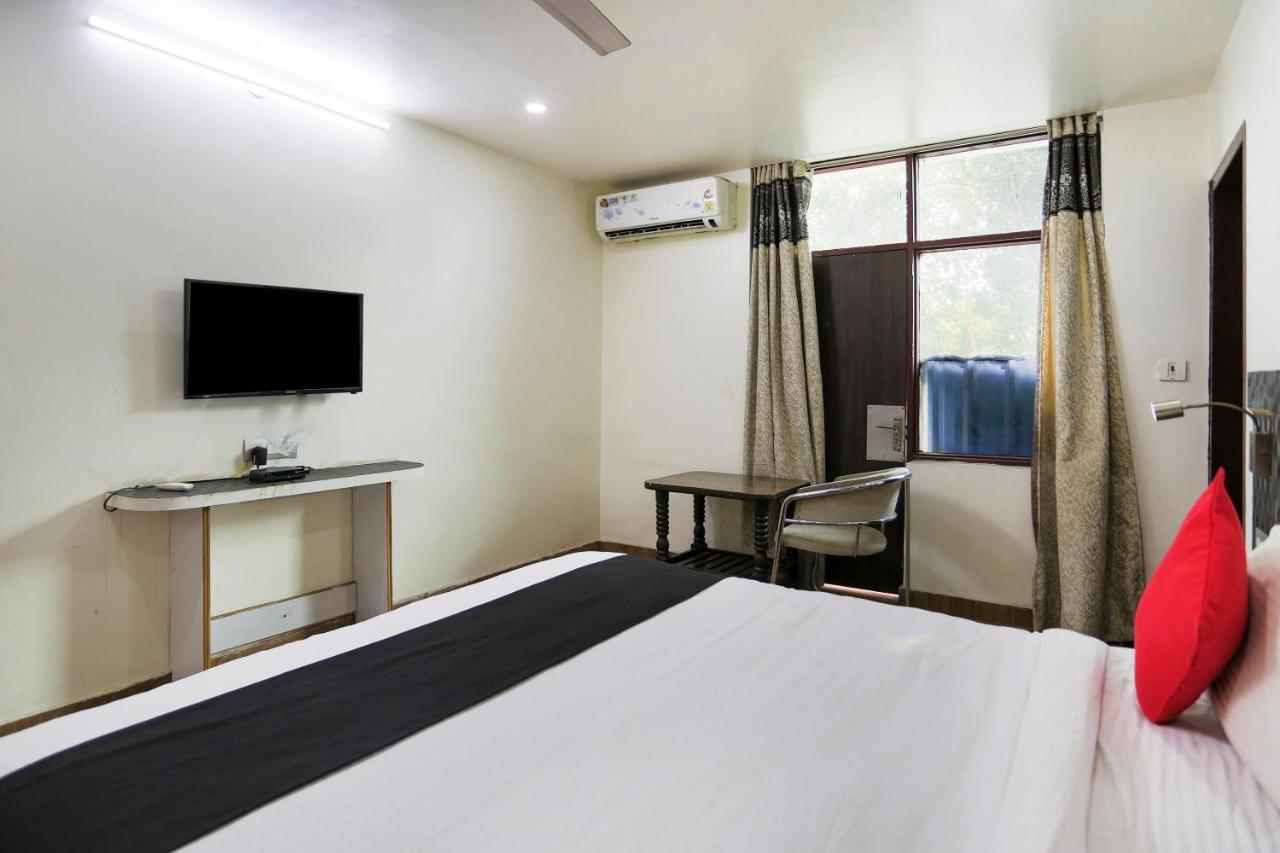 Capital O The Nest Expo Near Pvr Ansal Plaza Greater Noida Otel Dış mekan fotoğraf